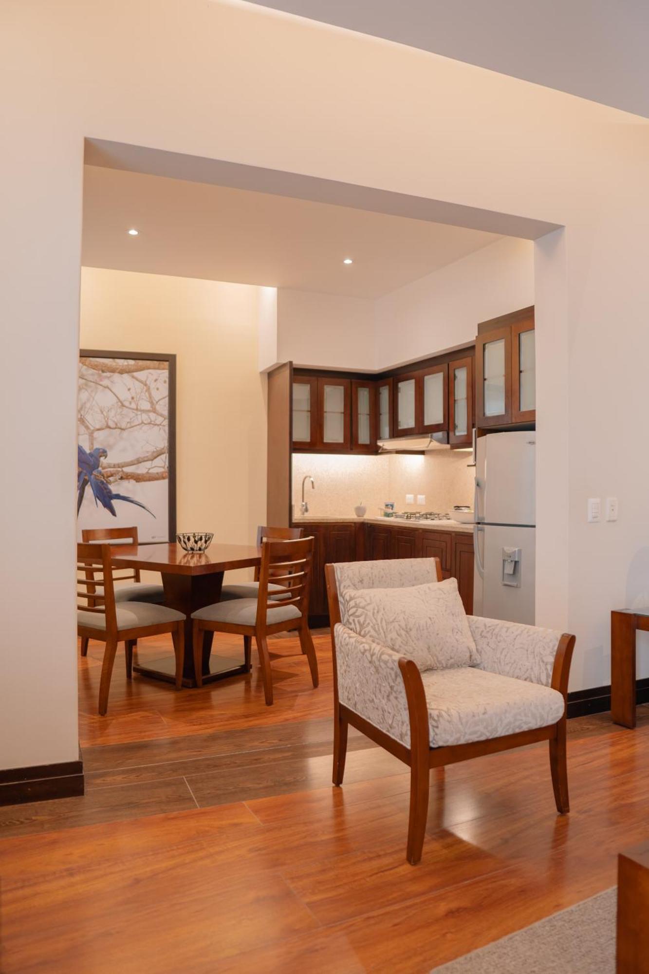 Parc Royale Suites Hotel Cuenca Buitenkant foto