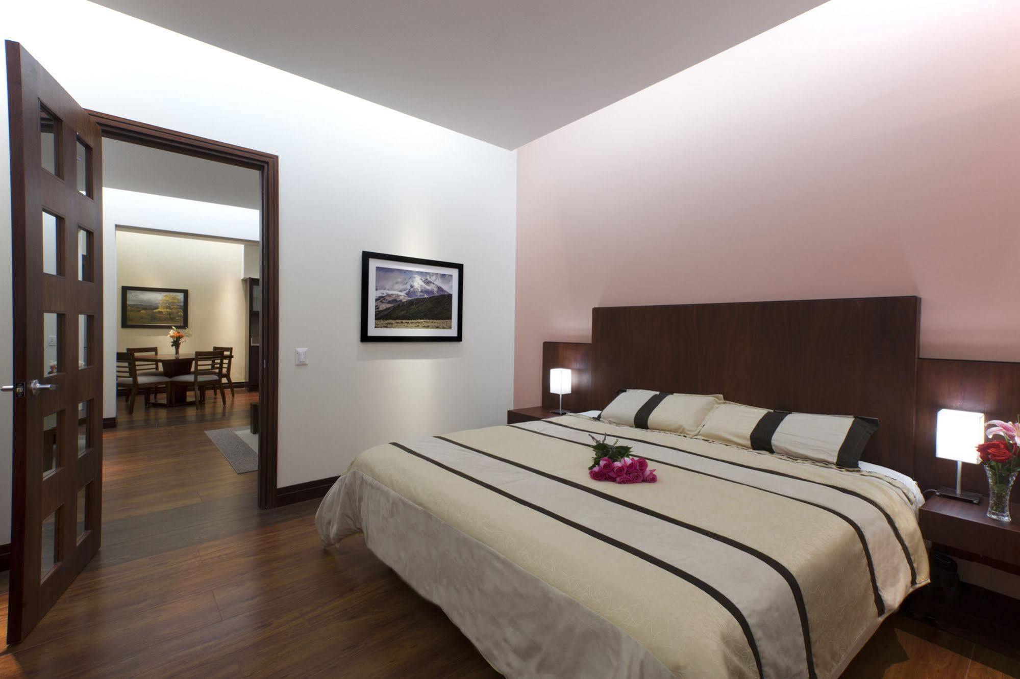 Parc Royale Suites Hotel Cuenca Buitenkant foto