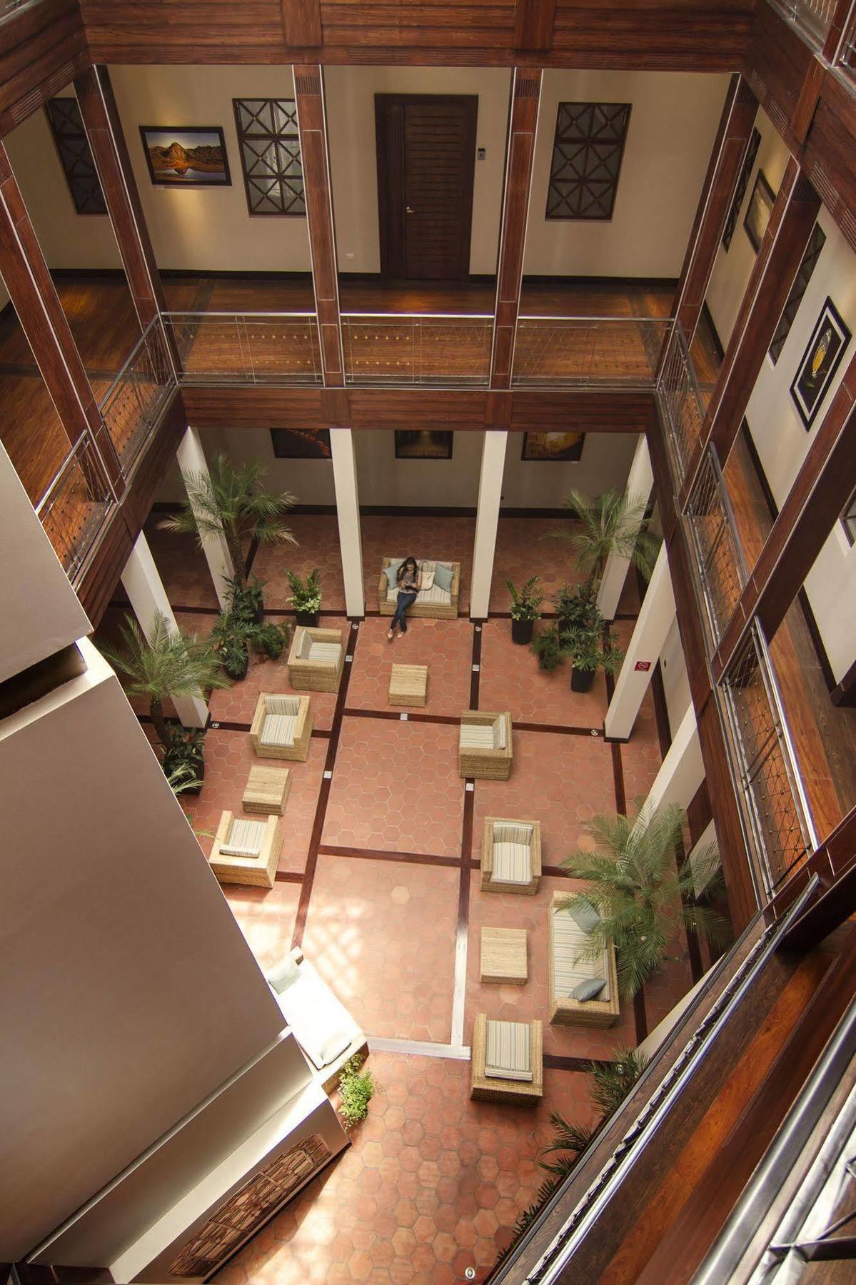 Parc Royale Suites Hotel Cuenca Buitenkant foto